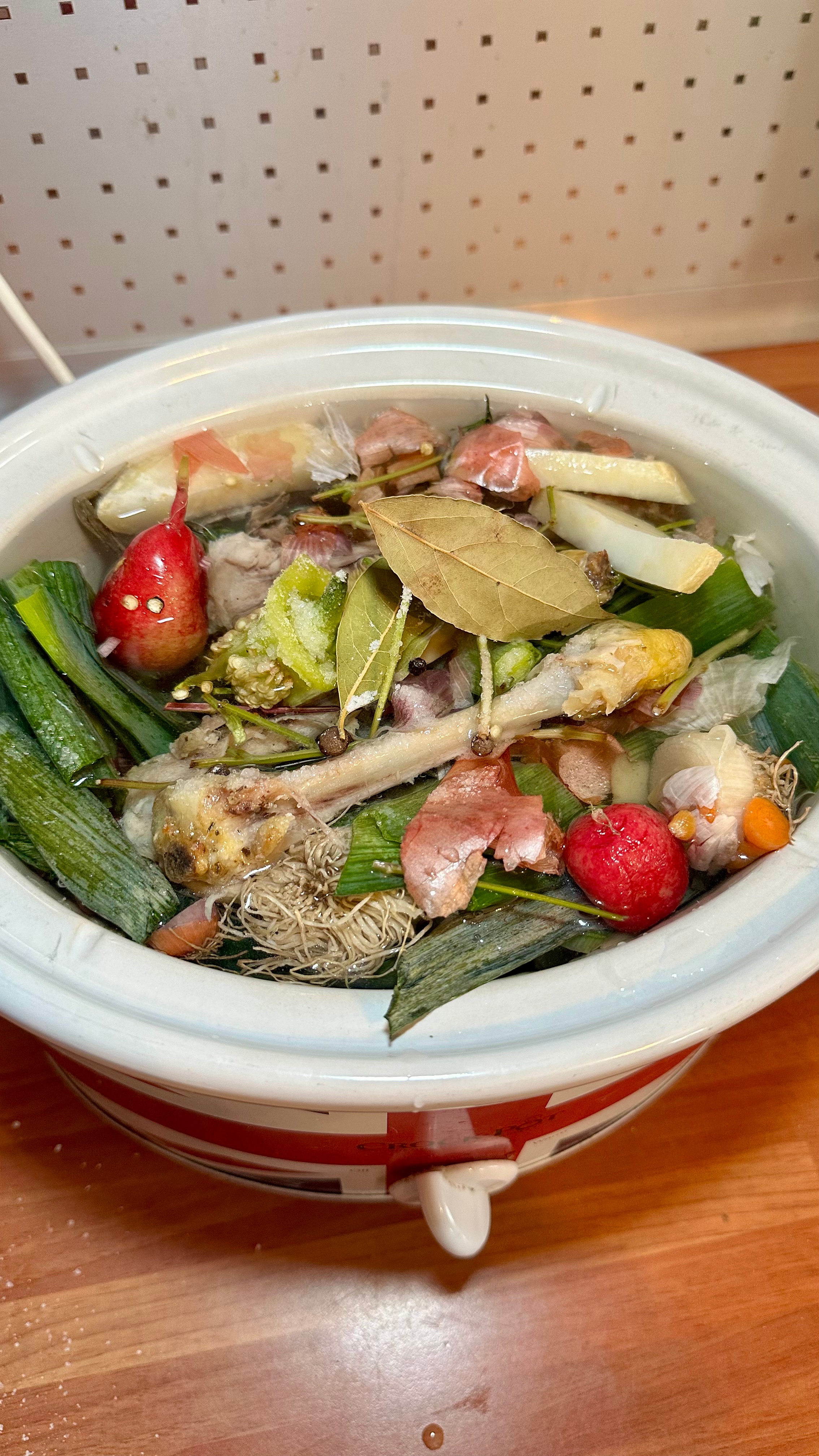 No Fuss Slow Cooker Homemade Chicken&nbsp;Broth
